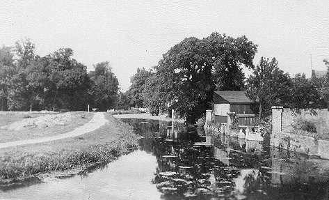 Huntingdon Pictures